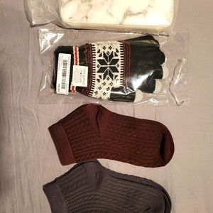 Purse gloves and Socks